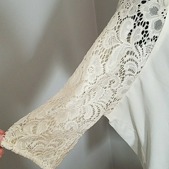 Cream top with lace detail - Picture 4 of 4